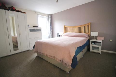3 bedroom end of terrace house for sale - Cowplain Waterlooville