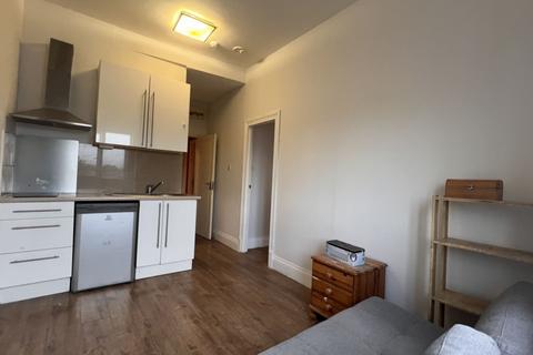1 bedroom flat to rent, High Road, Wembley, HA0