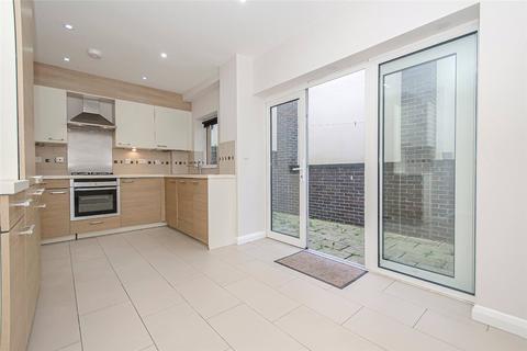 3 bedroom terraced house for sale, Lincoln Road, London, N2