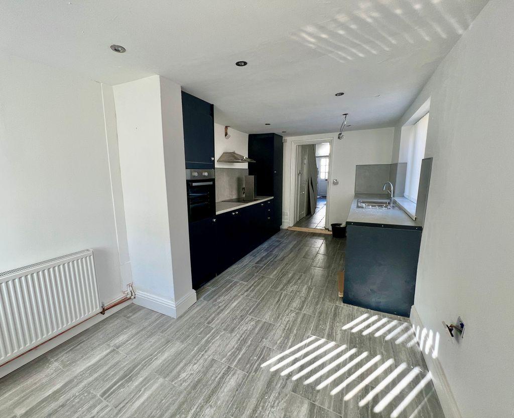 Lyra Road, Waterloo, Liverpool L22 0NT 4 bed end of terrace house £