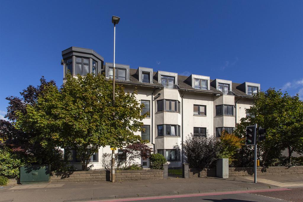 164/1 Glasgow Road, Edinburgh, EH12 8LS 2 bed ground floor flat £220,000