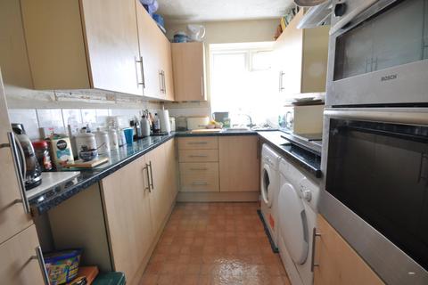 12 Windmill Close, Horley, RH6 9AG