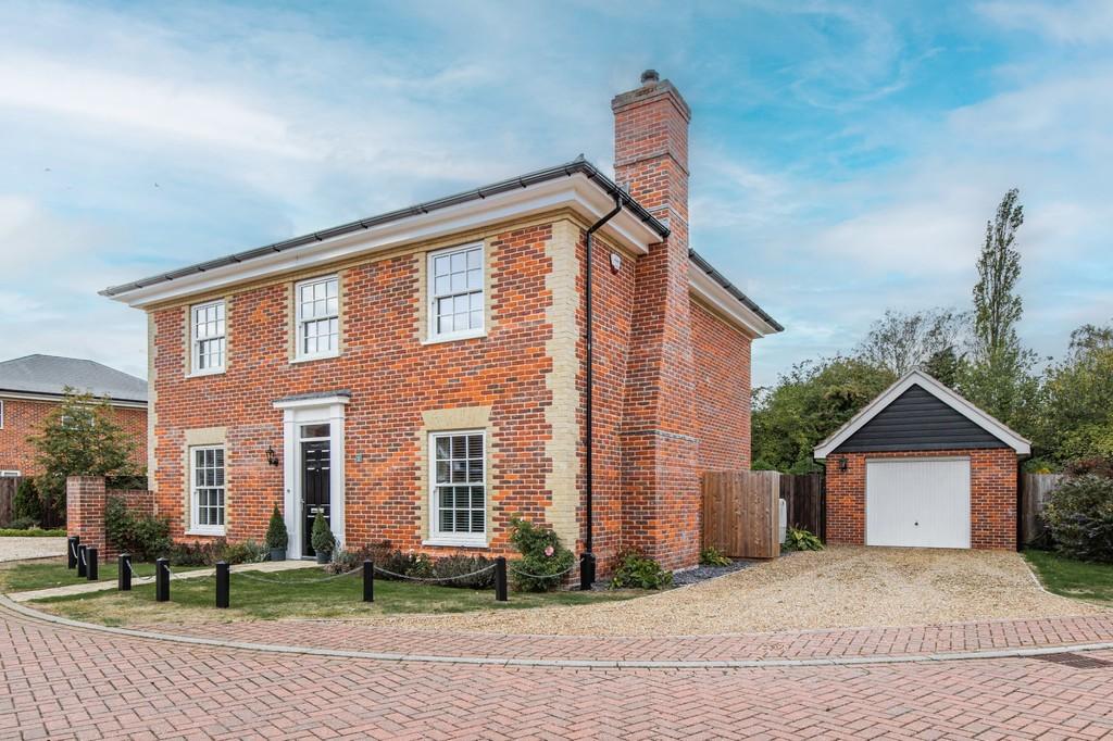 Gislingham 4 bed detached house for sale £575,000