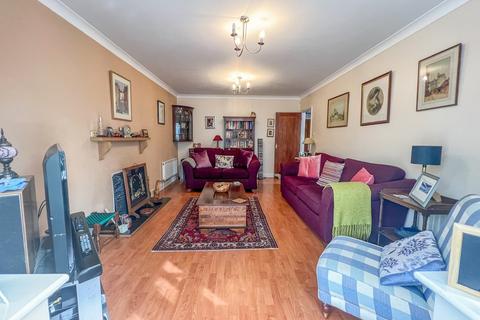 3 Ashingdon Heights, Rochford, SS4 3TH
