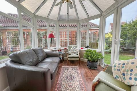 3 Ashingdon Heights, Rochford, SS4 3TH