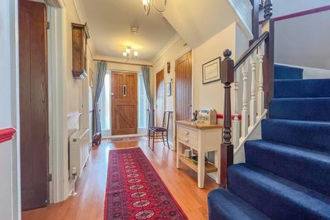 3 Ashingdon Heights, Rochford, SS4 3TH