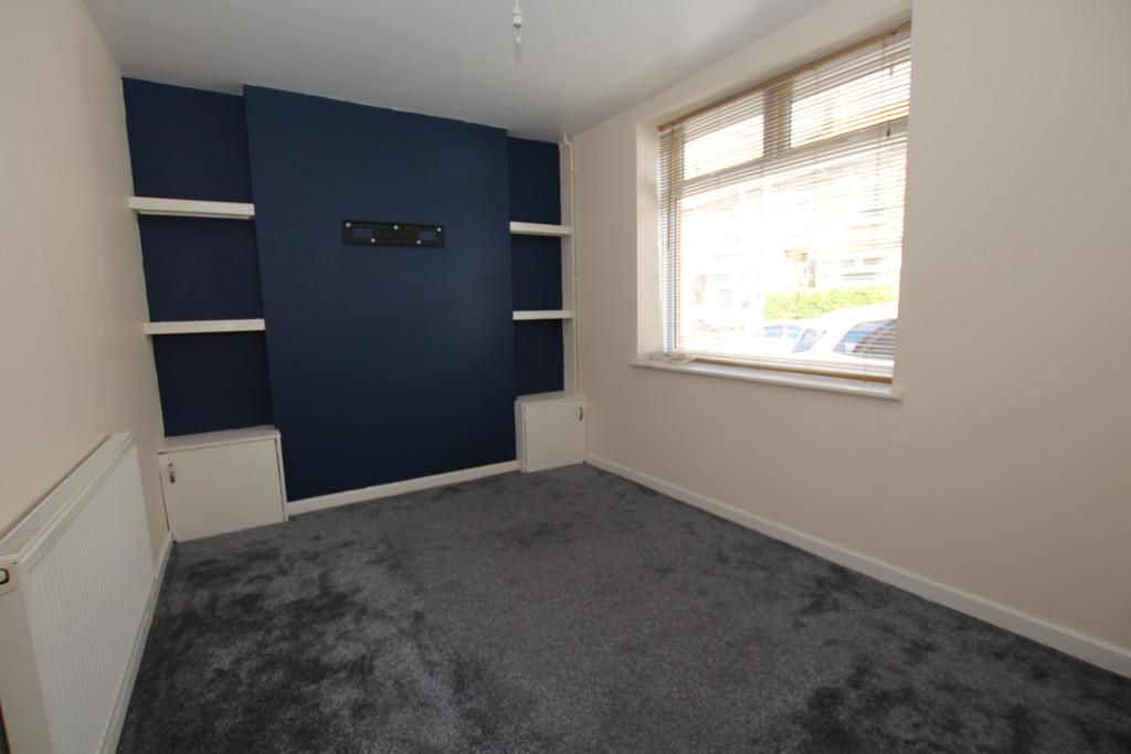 Wood Street, Cilfynydd, Pontypridd 3 bed end of terrace house £750