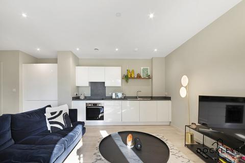 1 bedroom apartment for sale - Silvertown Way, London