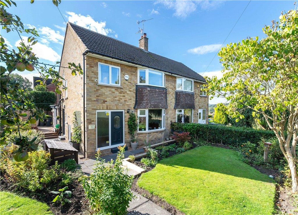 Heathfield Close, Bingley, West Yorkshire 4 Bed Semi-detached House - £ 