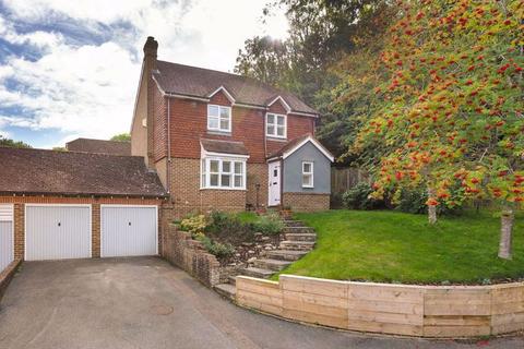 48 Brindles Field, Tonbridge, TN9 2YS