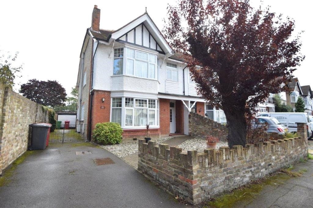 Upton Road, Slough, Berkshire, SL1 4 bed semidetached house £750,000