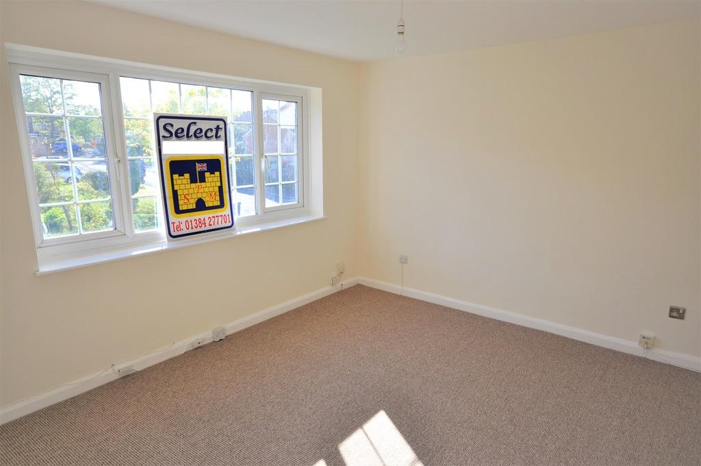 Kirkstone Court, Brierley Hill, DY5 1 bed flat £29,995