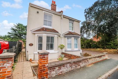 3 bedroom semi-detached house for sale - The Avenue, Wivenhoe, Colchester, CO7