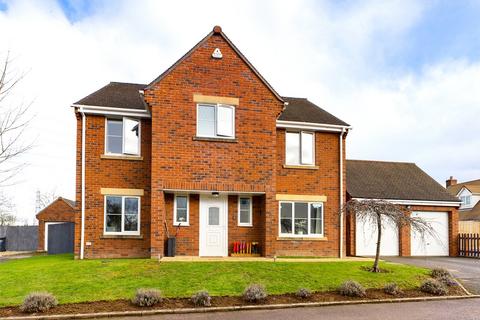 4 bedroom detached house for sale, Alder Close, Walford, Ross-On-Wye, Herefordshire, HR9