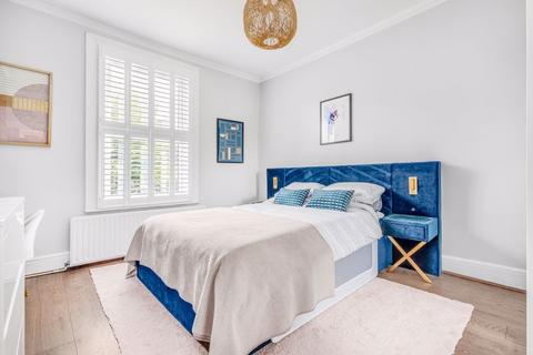 2 bedroom apartment to rent - King Charles Road, Surbiton