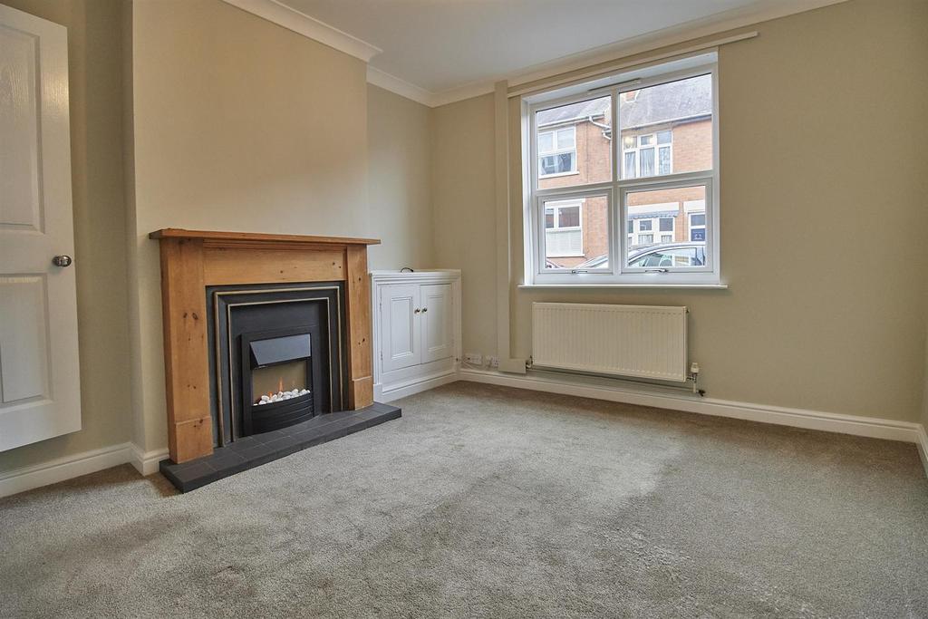 Gopsall Road, Hinckley 2 bed semidetached house £190,000