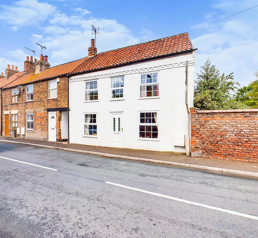 Main Street, North Frodingham, Driffield 2 bed cottage for sale £230,000