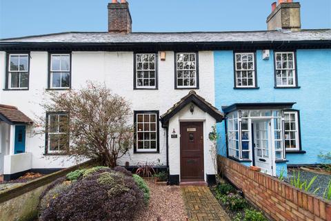 13 The Green, Wallington, SM6 7AU