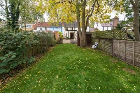 13 The Green, Wallington, SM6 7AU