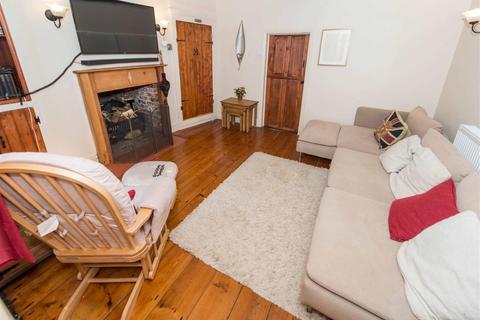 13 The Green, Wallington, SM6 7AU