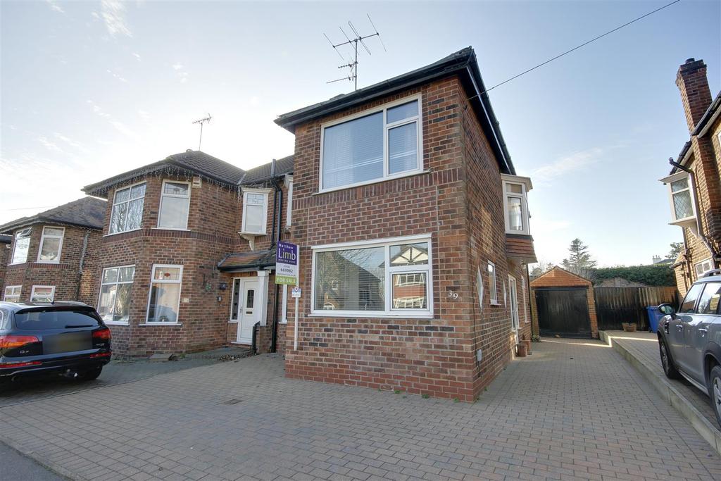 Elms Drive, Kirk Ella 4 bed semidetached house for sale £350,000