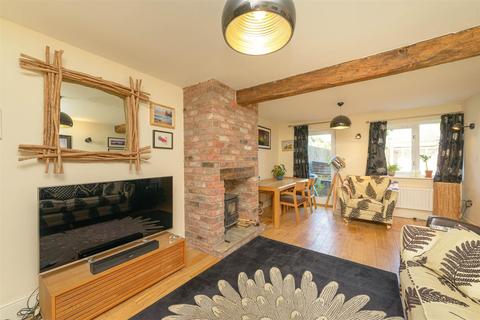 2 bedroom barn conversion for sale - Cheshire Street, Audlem, Crewe