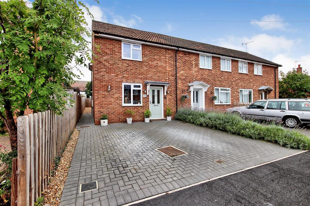 St. Vincents Close, Girton, Cambridge 2 bed end of terrace house £385,000