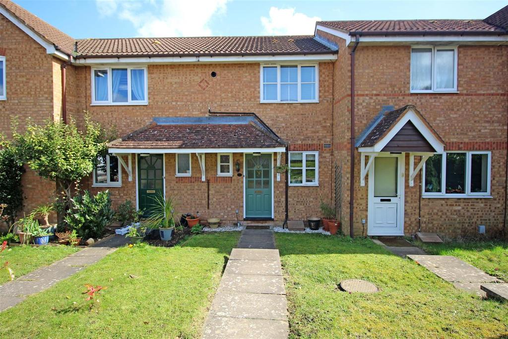 Morecambe Close, Stevenage, SG1 2AZ 2 bed terraced house £300,000