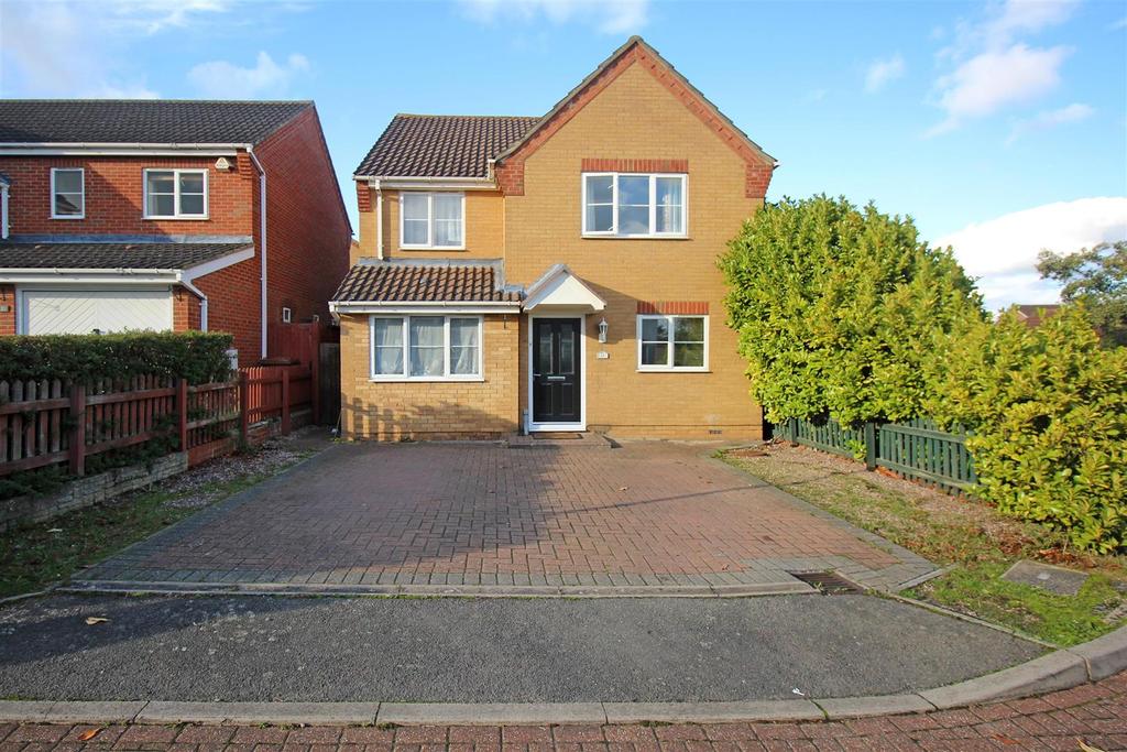 Sparrow Drive, Stevenage, SG2 9FB 4 bed detached house £525,000