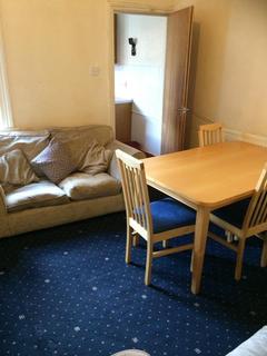 4 bedroom terraced house to rent, 32 North Road, Selly Oak, Birmingham