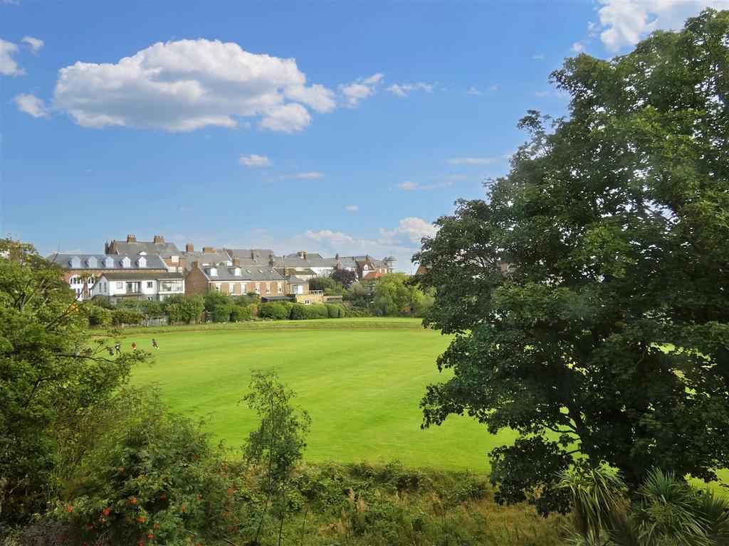 Priors Terrace, Tynemouth 1 bed apartment £250,000
