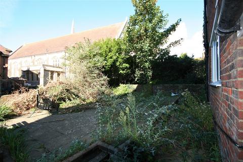 2 bedroom flat for sale, Brassey Road, Bexhill-on-Sea