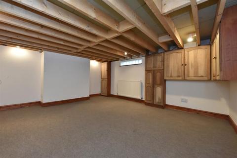 24 Greetby Hill, Ormskirk, L39 2DS