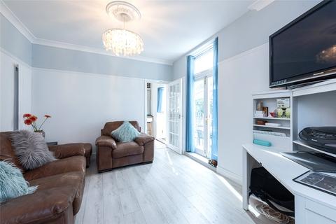 2 bedroom apartment to rent - Victoria Road, London, NW6