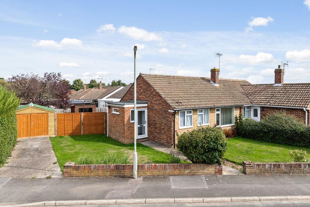 Grasmere Road, Kennington, Ashford, TN24 2 Bed Semi-detached Bungalow ...