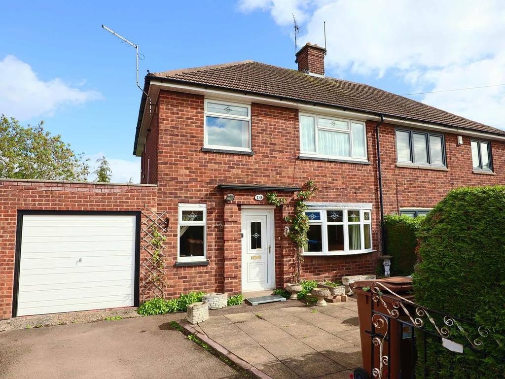 Holt Road, Burbage, Hinckley 3 bed semidetached house for sale £279,950