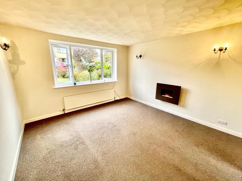 Intake, Golcar, Huddersfield 3 bed semidetached house for sale £220,000