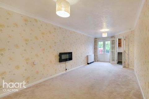 2 bedroom apartment for sale - Station Road, Clacton-On-Sea