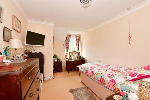 2 bedroom flat for sale - Hadlow Road, Tonbridge, Kent