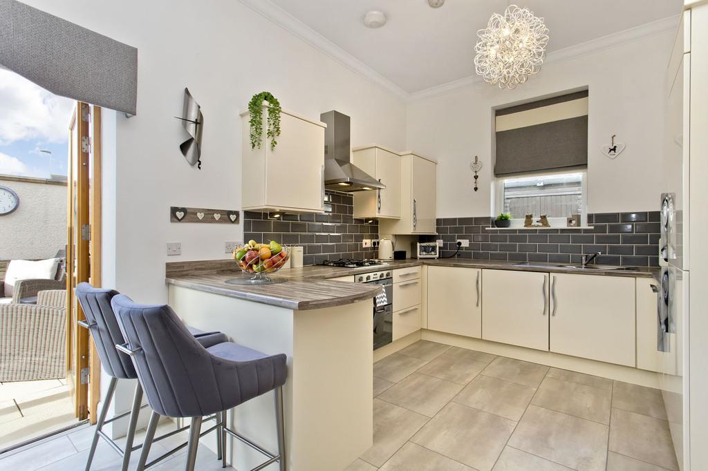 05 Kitchen