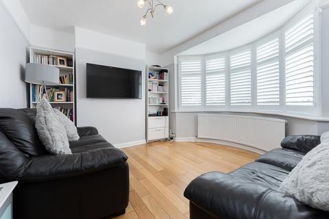 2 bedroom semi-detached house for sale - Hayes Wood Avenue Hayes BR2