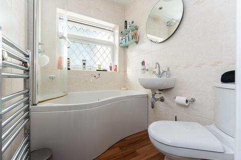 2 bedroom semi-detached house for sale - Hayes Wood Avenue Hayes BR2