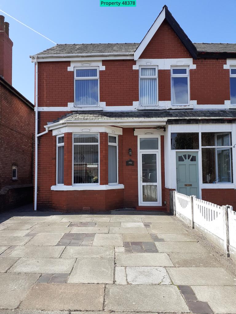 Wennington Road, Southport, PR9 7AF 3 bed semidetached house £850
