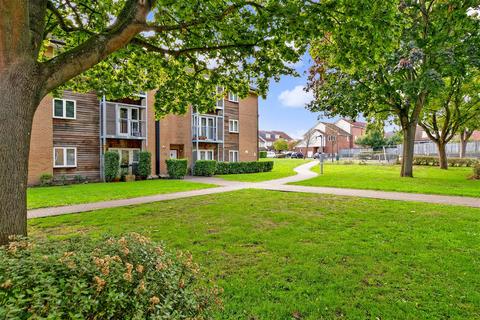 61 Hengist Way, Wallington, SM6 9BP