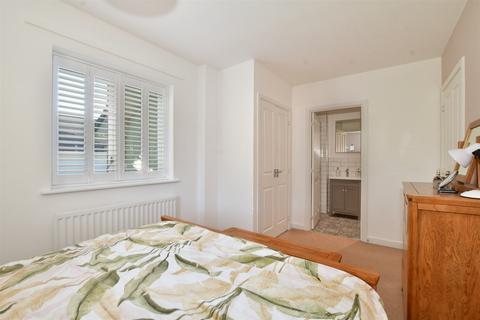 61 Hengist Way, Wallington, SM6 9BP