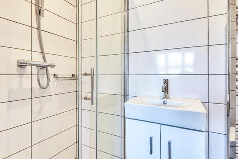 33 Lambert Walk, Thame, OX9 3DT