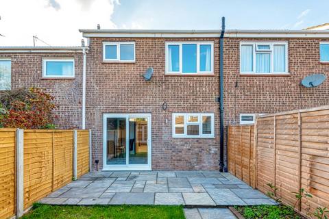 33 Lambert Walk, Thame, OX9 3DT