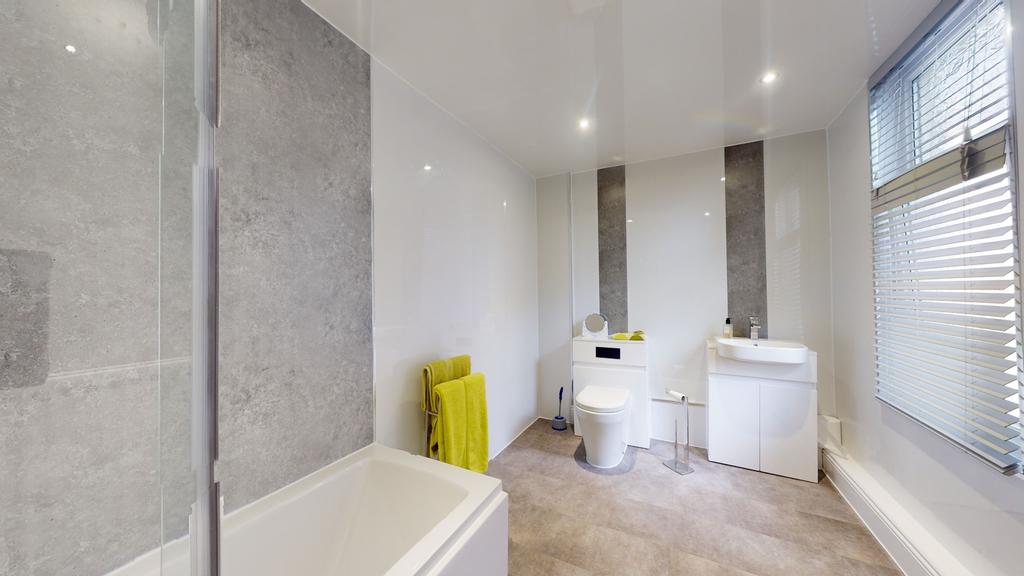 Ocean Road, South Shields, Tyne and... 4 bed end of terrace house £