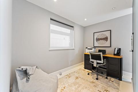 13 Moreton Road, Worcester Park, KT4 8EY