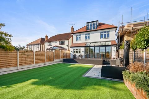 5 bedroom detached house for sale, London Road, Brentwood, CM14